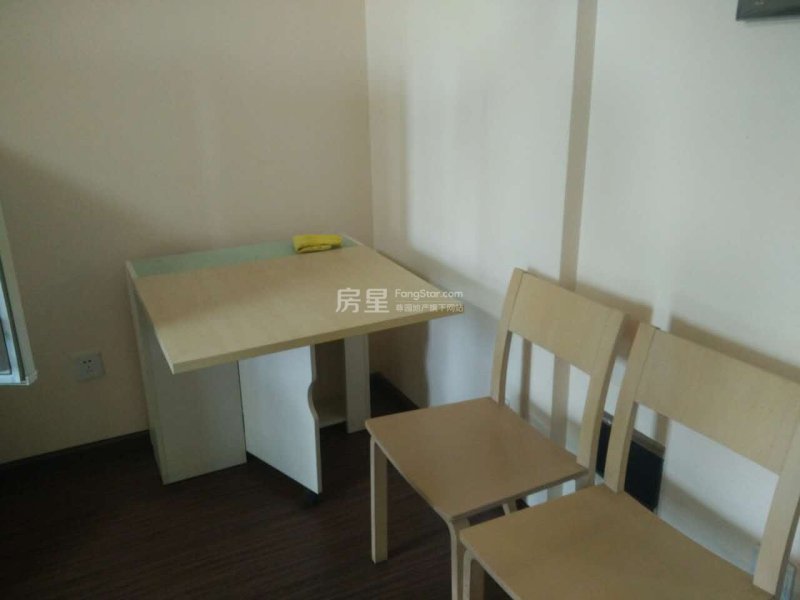 1室1廳2陽臺 上東城餐廳