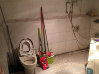 3室2廳1陽臺 秋苑小區(qū)衛(wèi)生間