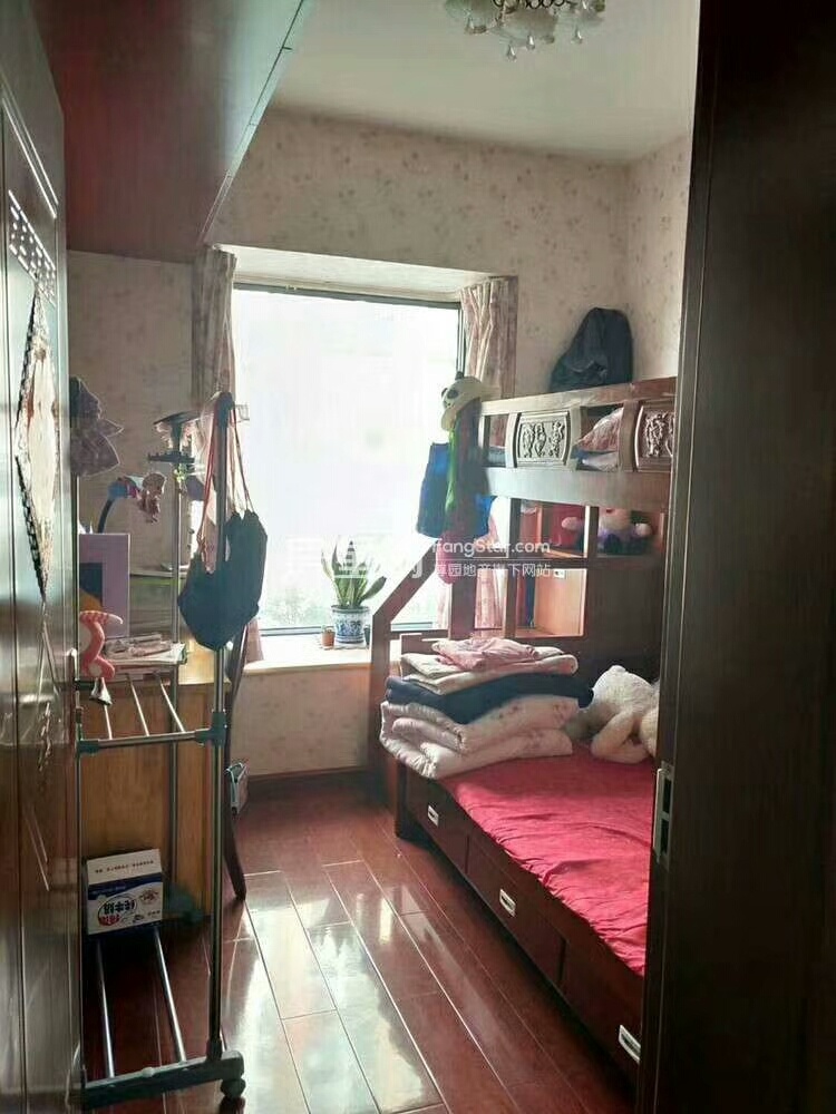 3室2廳1陽臺 云南映象故鄉(xiāng)的云臥室