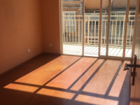 5室2廳 上游水岸一期別墅門廳