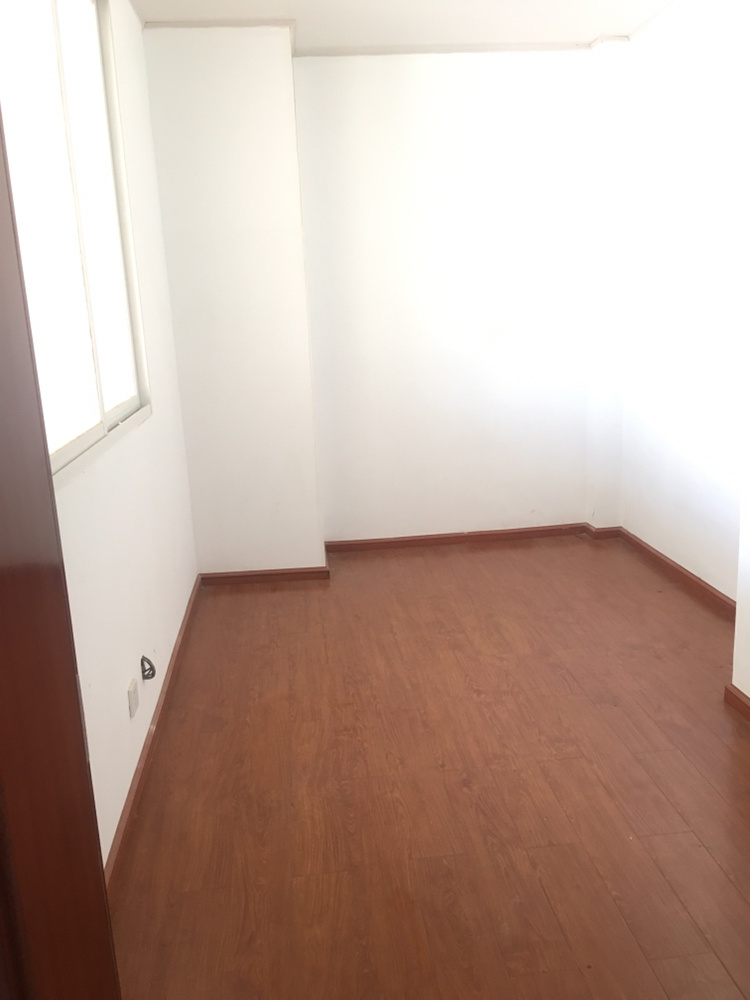 5室2廳 上游水岸一期別墅臥室