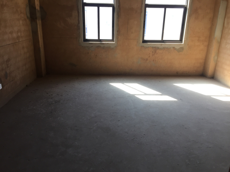 5室2廳3陽臺 滇池香緹別墅臥室