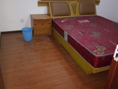 4室2廳2陽(yáng)臺(tái) 貴研自然界