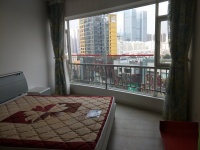 1室2廳2陽臺(tái) 春之城臥室