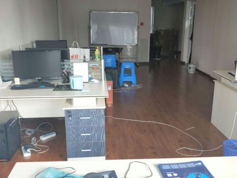 4室2廳2陽(yáng)臺(tái) 匯都國(guó)際一期餐廳