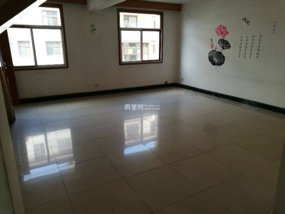 4室2廳2陽(yáng)臺(tái) 金康園