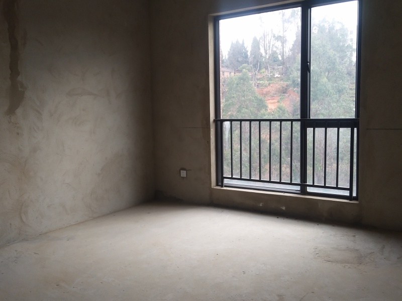 4室2廳2陽臺 清水佳湖雅居臥室