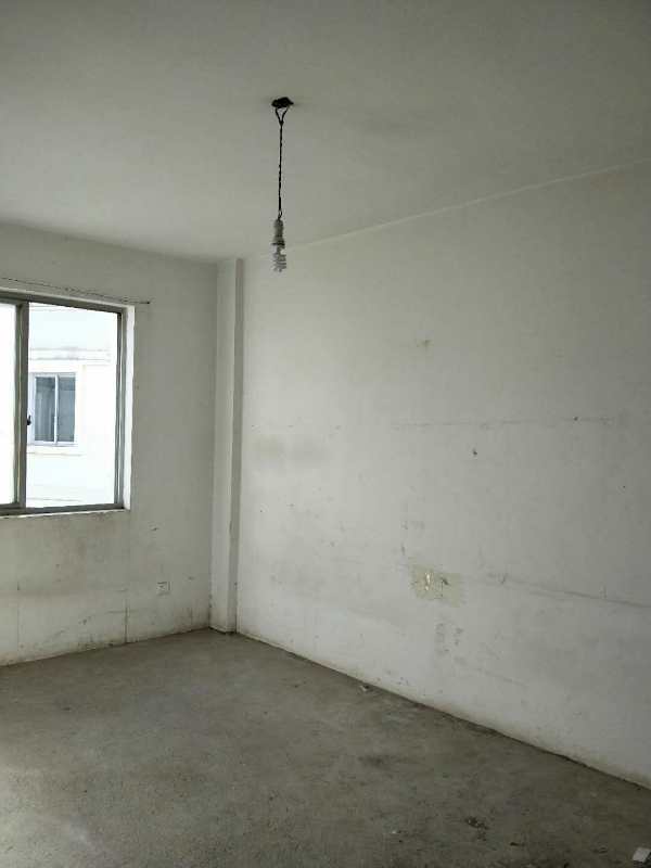 5室3廳2陽臺 云錫花園三期臥室