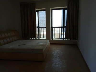 4室2廳 實(shí)力心城