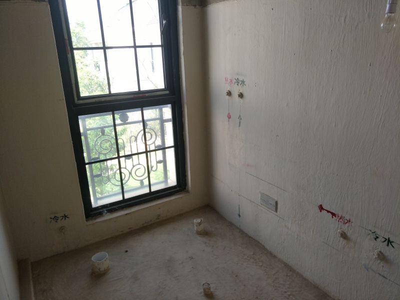 8室3廳4陽臺 滇池ONE一期別墅臥室