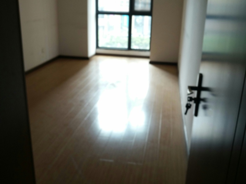 4室2廳2陽臺 濱江俊園一期臥室