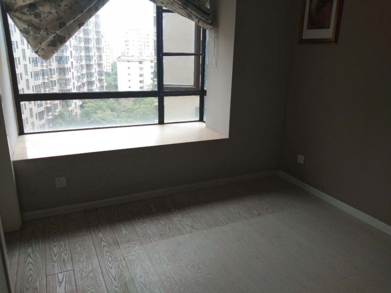 3室2廳1陽臺 盛高大城二期臥室