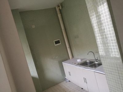 4室2廳2陽臺 滇池衛(wèi)城鉑睿