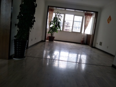 2室2廳1陽(yáng)臺(tái) 齒輪廠職工單位房門廳