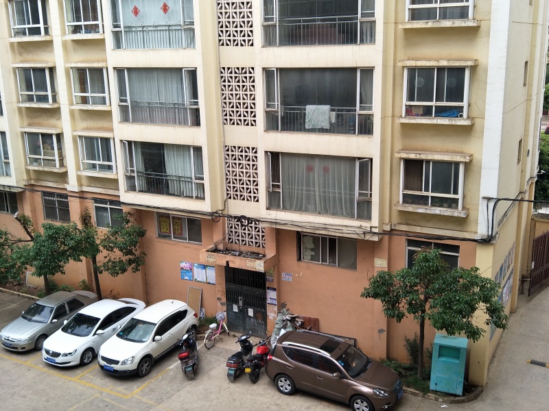 2室2廳1陽(yáng)臺(tái) 齒輪廠職工單位房其他