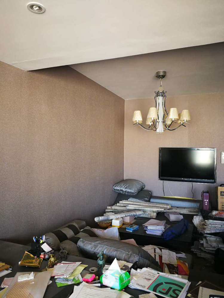 1室1廳1陽臺 濱江俊園回遷組團(tuán)臥室