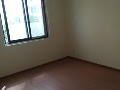 4室2廳1陽(yáng)臺(tái) 江東花園一期臥室