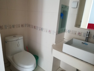 7室4廳2陽臺 云嶺天驕