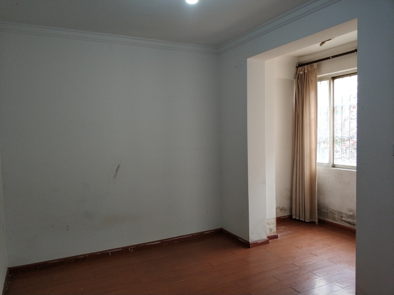 3室2廳1陽臺(tái) 時(shí)代年華錦華苑臥室