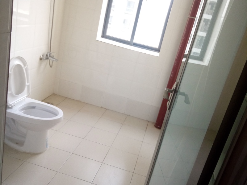 3室2廳1陽(yáng)臺(tái) 風(fēng)華俊園衛(wèi)生間