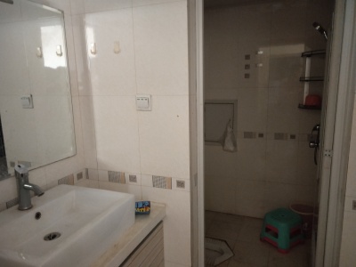 1室1廳1陽(yáng)臺(tái) 江東好世界