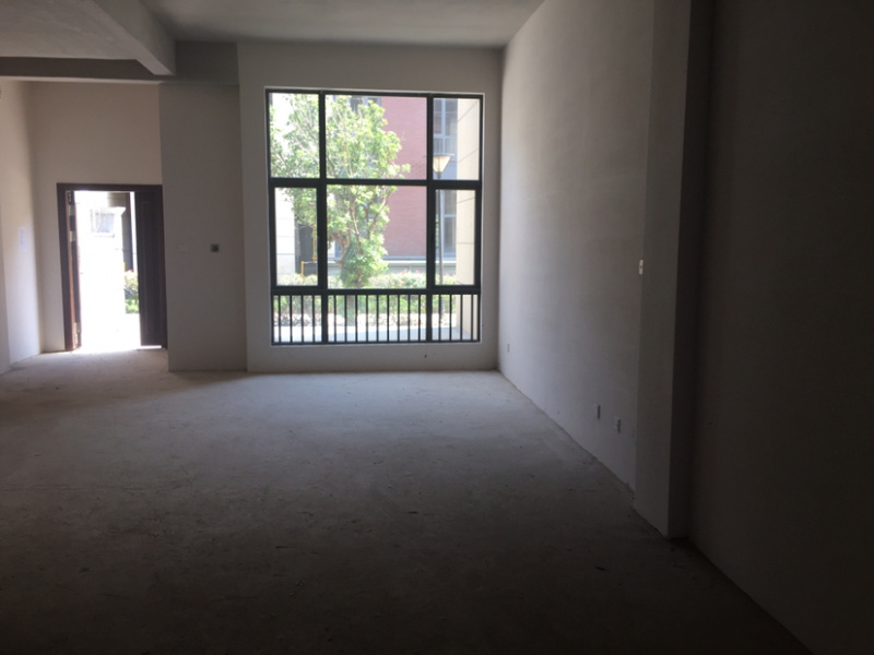 4室2廳3陽臺 招商海公館別墅餐廳