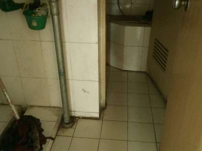 3室2廳1陽臺 省委5號院衛(wèi)生間