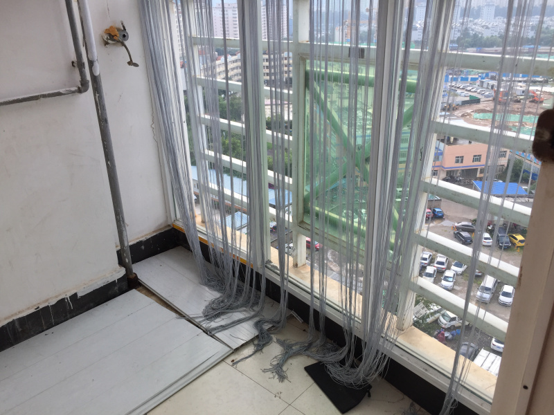 1室1廳1陽(yáng)臺(tái) 江東花城公寓陽(yáng)臺(tái)