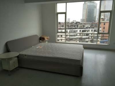 2室1廳1陽臺 麥田時光