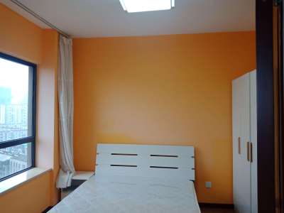 3室2廳1陽臺(tái) 葡萄街區(qū)天宇花園