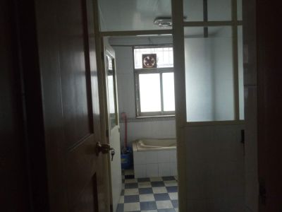 4室2廳1陽臺(tái) 銀盛苑