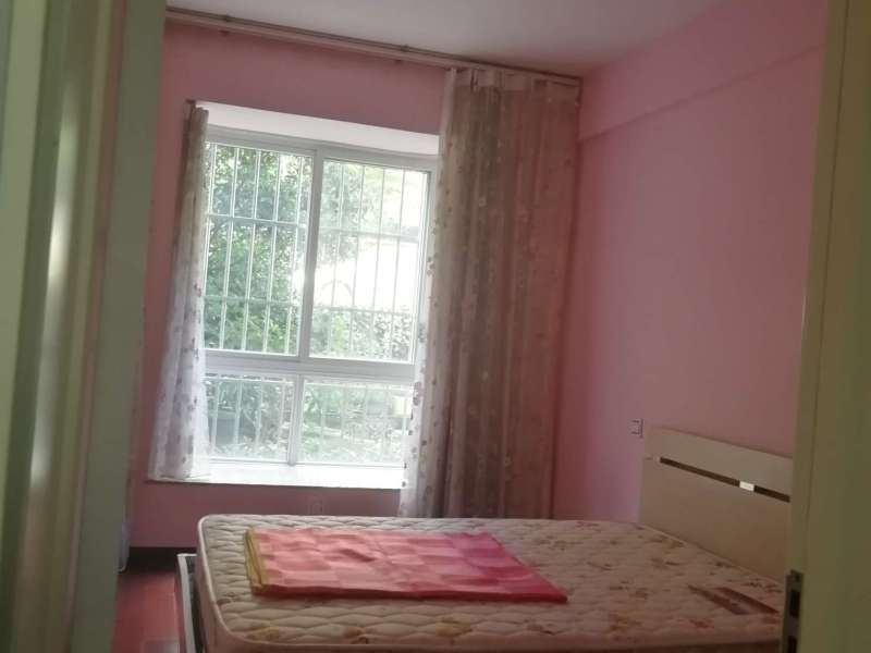 3室2廳2陽臺 盛世豪庭一、三期臥室