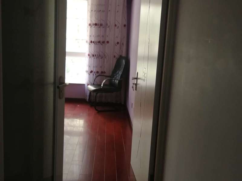 3室2廳2陽臺 盛世豪庭一、三期臥室