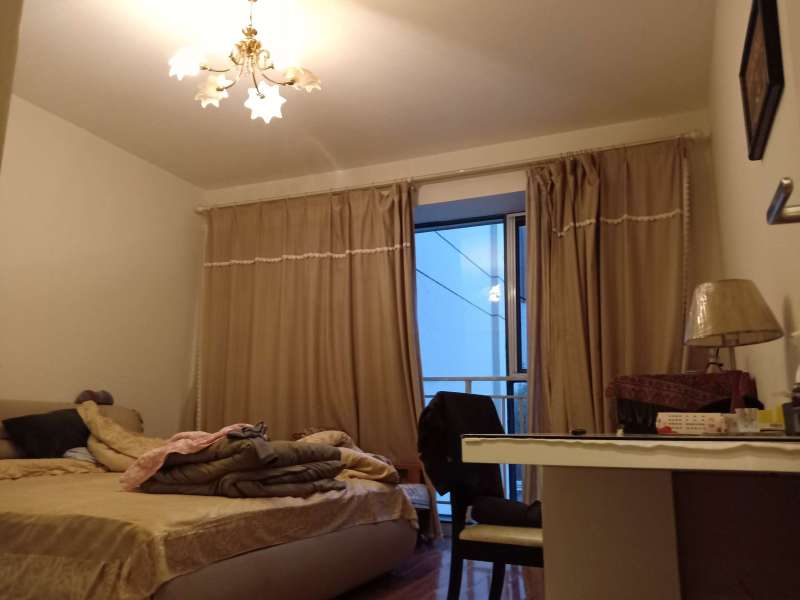 6室2廳2陽臺 楓林盛景西區(qū)別墅臥室