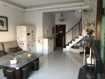 3室2廳1陽臺(tái) 書香門第