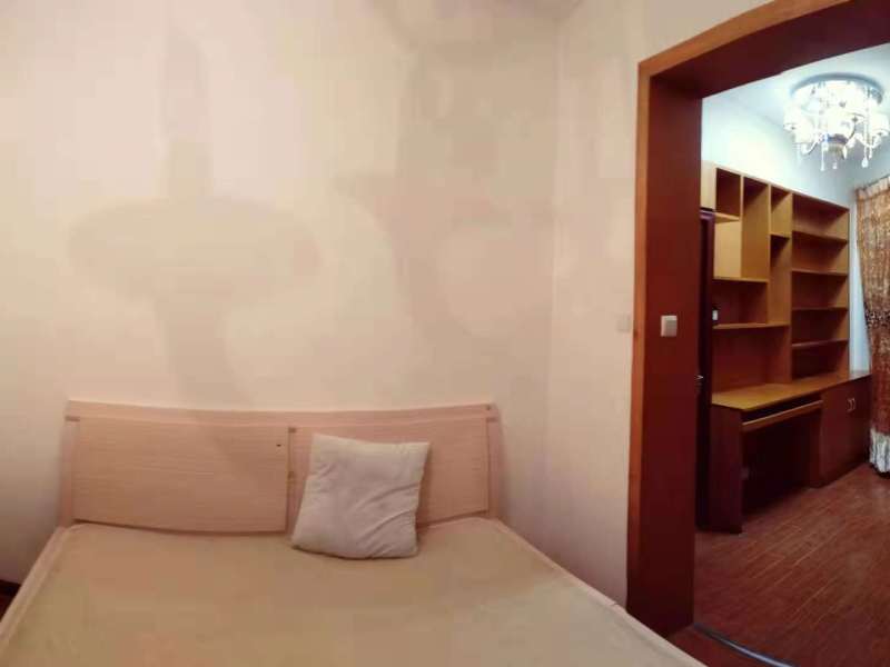 2室1廳1陽(yáng)臺(tái) 凱旋花園臥室