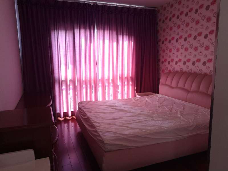 5室2廳2陽臺 世紀(jì)城元春苑臥室