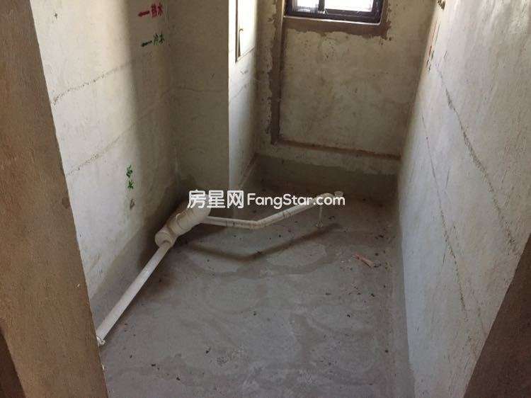 5室2廳2陽臺(tái) 平和花園衛(wèi)生間