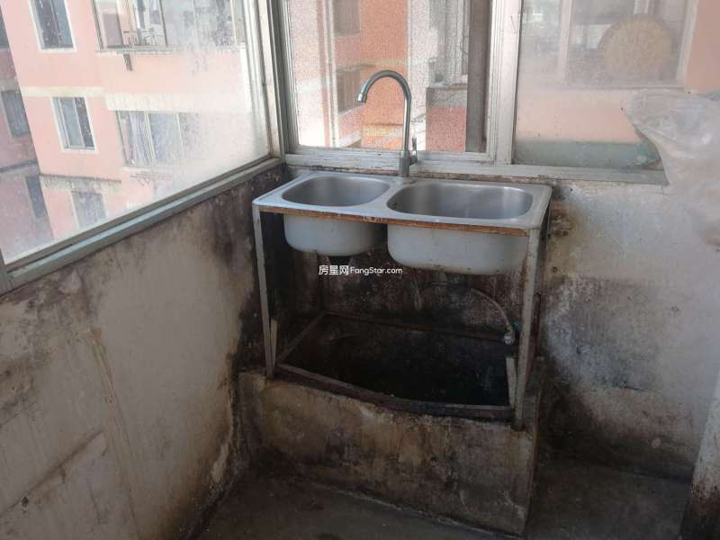 2室2廳1陽(yáng)臺(tái) 云福小區(qū)廚房