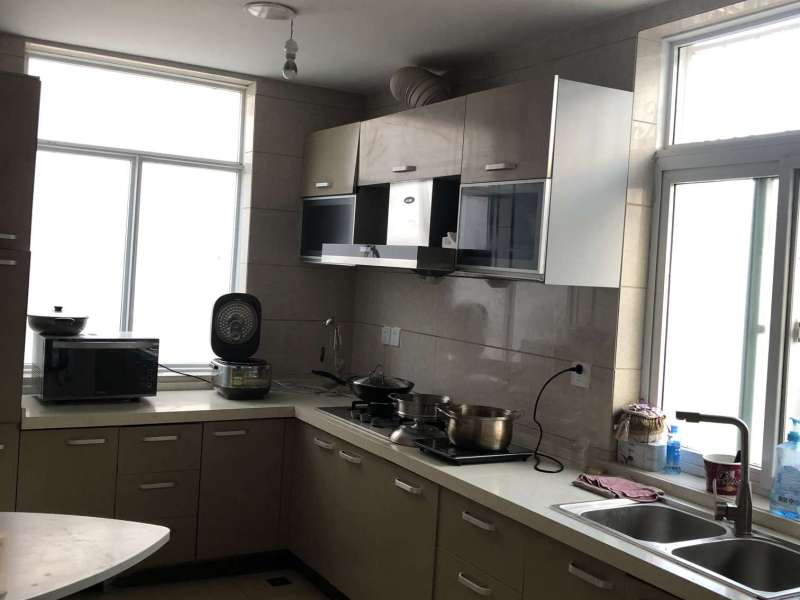 5室2廳3陽臺 錦繡花園別墅客廳