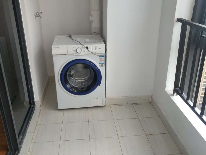 3室2廳2陽臺 北辰小區(qū)杜鵑苑陽臺