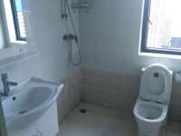 3室2廳2陽臺 國福現代城薔薇苑衛(wèi)生間