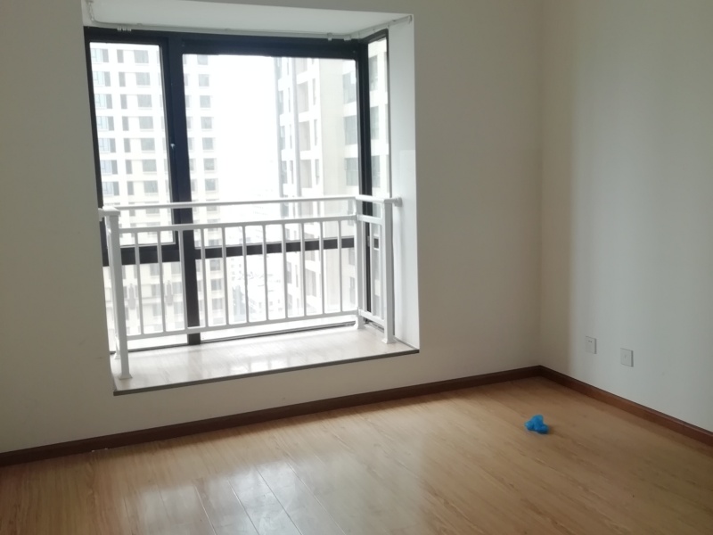 3室2廳 匯都國(guó)際二期臥室