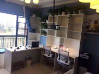 1室1廳1陽臺 恒大云報(bào)華府公寓門廳