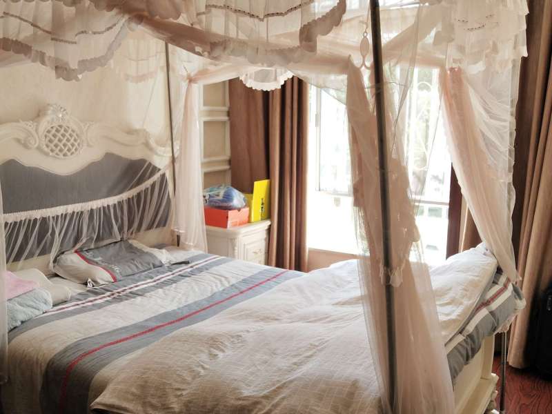 6室2廳3陽臺(tái) 佳湖花園別墅餐廳