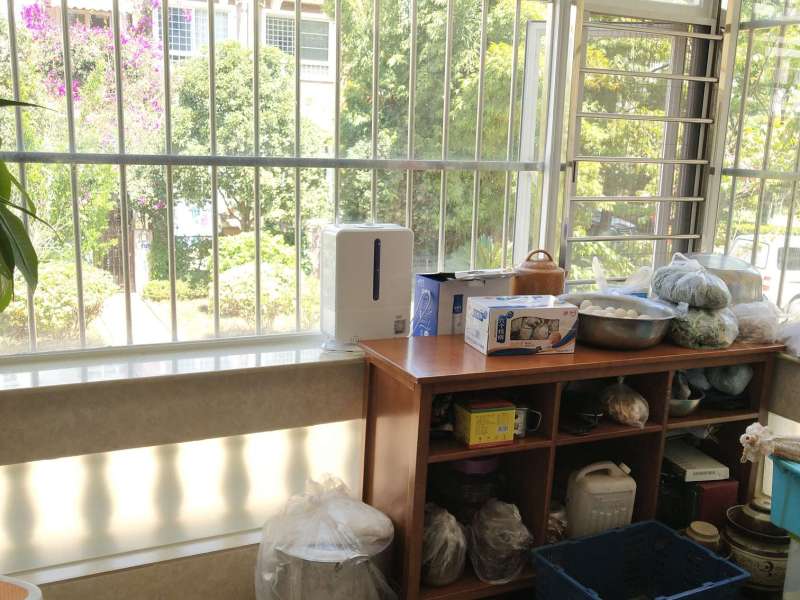 6室2廳3陽臺(tái) 佳湖花園別墅臥室