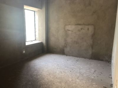 3室1廳2陽(yáng)臺(tái) 山海灣