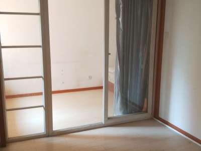 4室2廳4陽臺(tái) 第一國際