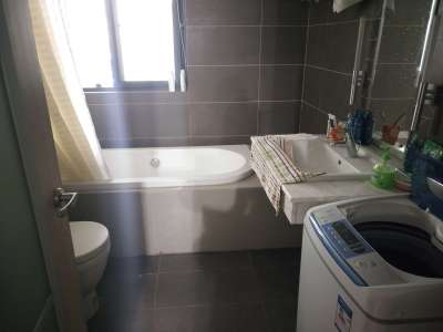 2室2廳1陽臺(tái) 滇池高爾夫公寓