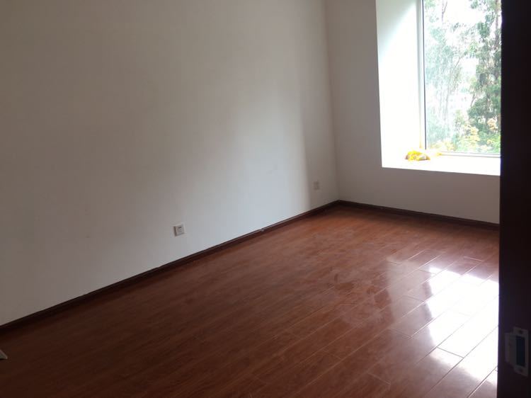 4室2廳1陽臺 世博生態(tài)城云嶺鄰里門廳